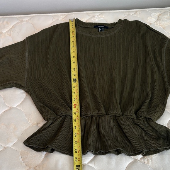 Forever 21 Green Ribbed Pullover - Picture 5 of 8